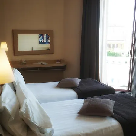 فندق Vittoria 4*
