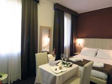 Hotel Vittoria 4*